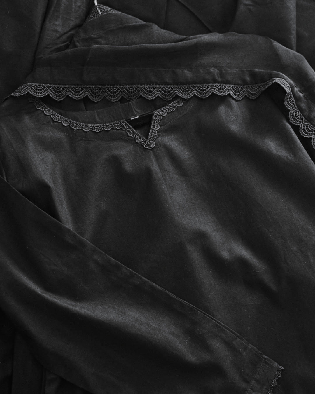ET-BLACK ROSE-12