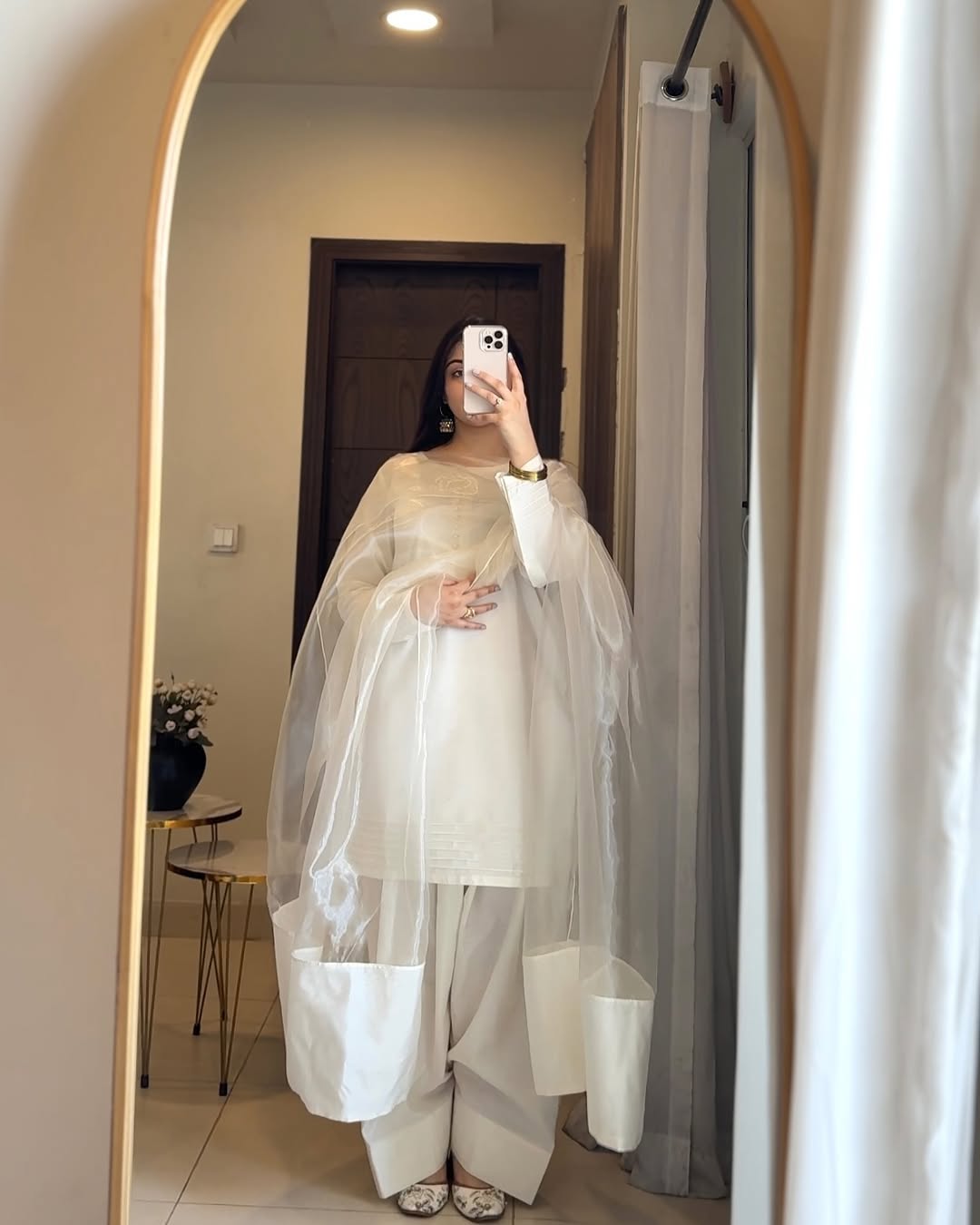 ET FARSHI WHITE 60% off Flat!!!