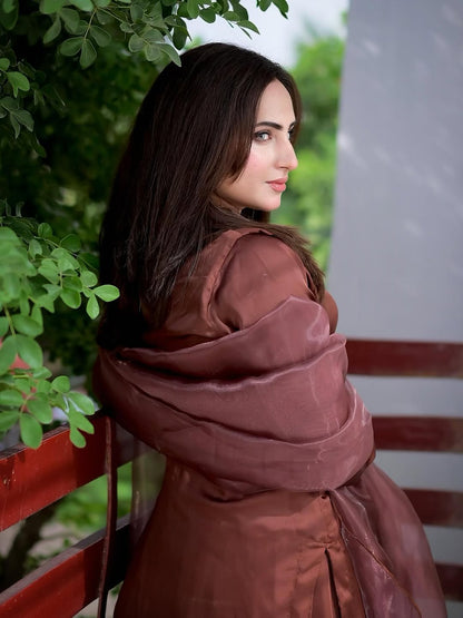 ET FARSHI BROWN